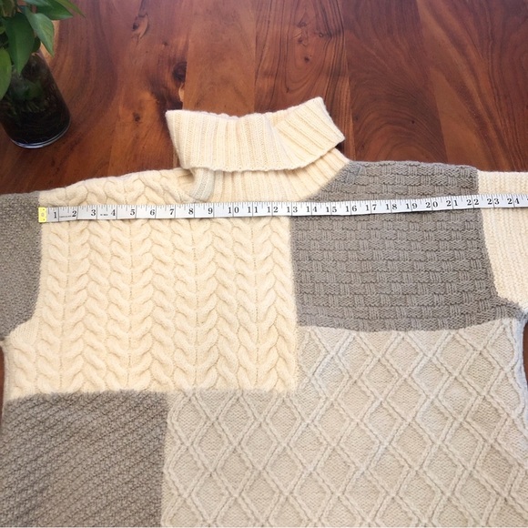 Vintage VITTATINI 100% Wool Chunky Oversized Cable Knit High Neck Jumper Sweater - Picture 6 of 11